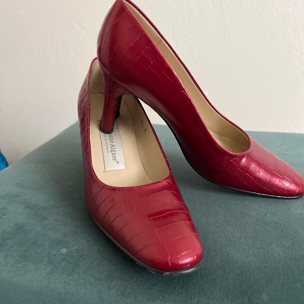 Etienne Aigner ladies shoes